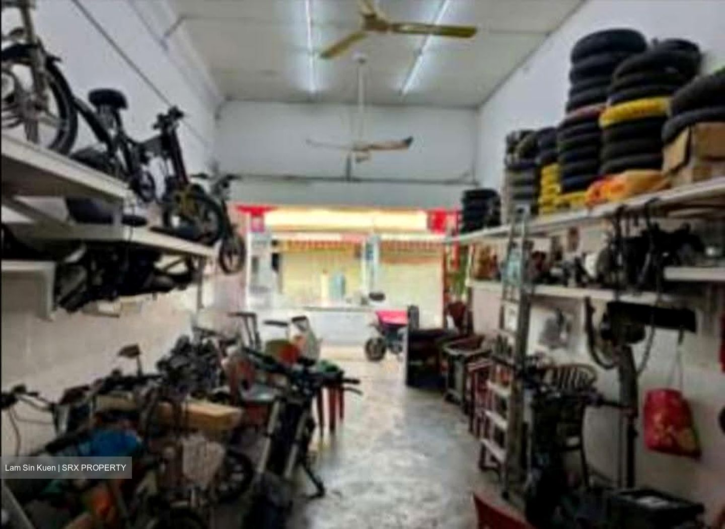 Sims Avenue (D14), Shop House #637230091